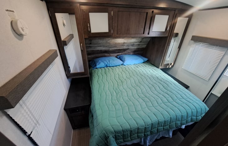 Private queen bedroom