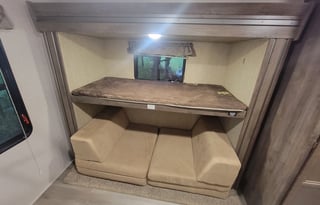 2018 Dutchmen RV Coleman Light 3015BH