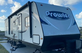 Bishop and Joshlyn's Family Fun Camper Rental.