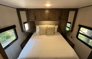 2021 Prime Time RV Avenger 27DBS