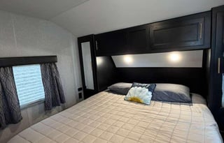 LS28 -Toy Hauler– Garage, Ramp & Full Comfort