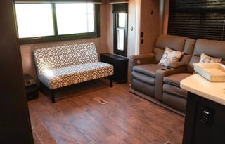 2020 Jayco Eagle 357MDOK Mid den office or bunks