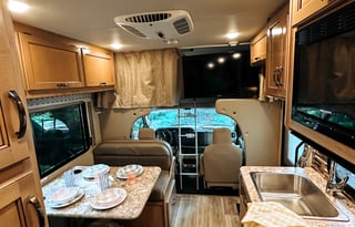 2018 Thor Motor Coach