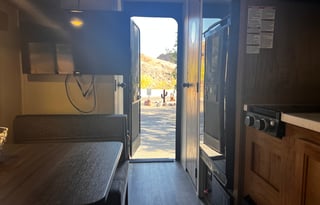 Cozy Trailer NEW 2023 Wolf Pup (Delivery Only )