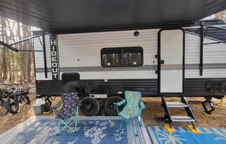 James & Jaime's On/Off Grid Clean Awesome Camper