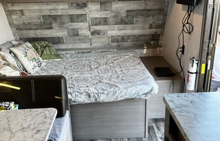 2023 Dutchmen RV Coleman 17B