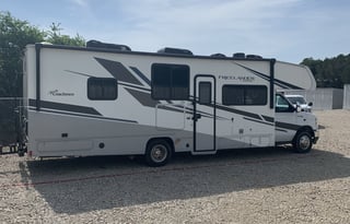 2022 Coachmen 30' - Now available for F1 Austin!