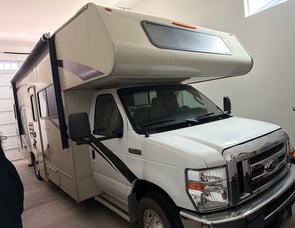 Coachmen RV Leprechaun 270QB Ford 350