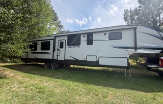 Three Arrows RV Rental