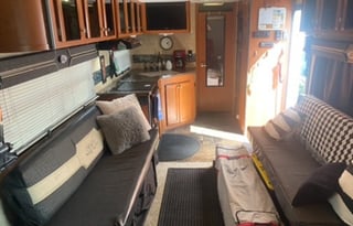 Great family escape house with garage.