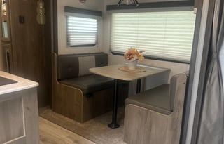 2022Forest River RV Surveyor Legend 240BHLE