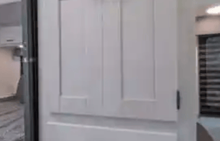 2022 EAST TO WEST Entrada 2200S