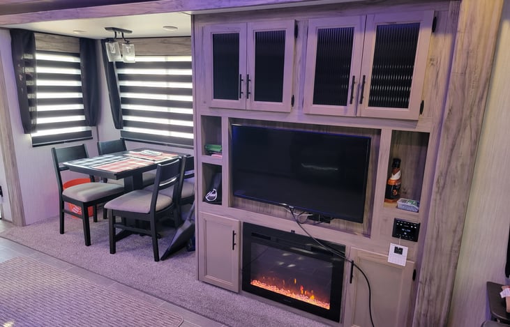 Pull down zebra shades