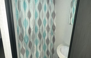 The Getaway Queen -Bunkhouse- Sleeps 6-8