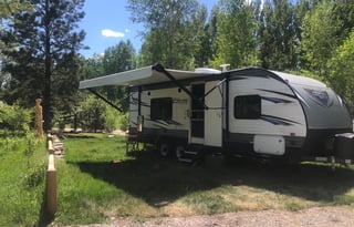 Clean & Spacious 2019 Travel Trailer - Sleeps 4–6