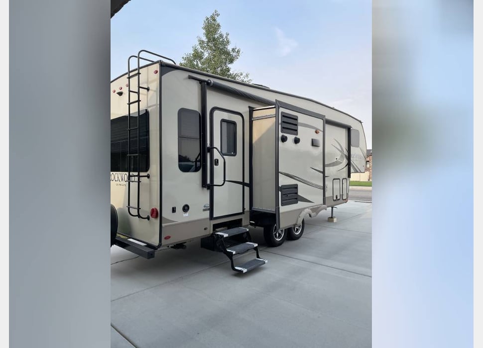 Fifth Wheel rentals in Crestview