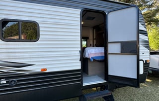 Keystone Hideout 29DFS Bunkhouse