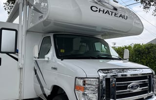 Thor Chateau 22E — Your Home on the Road Awaits!