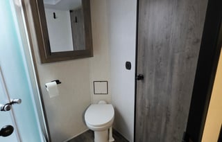 Spacious, Modern, 16 ft Garage Toyhauler for Rent