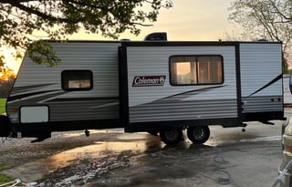 2021 Dutchmen RV Coleman Lantern Series 242BH