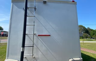 2002 Winnebago Sightseer 27C