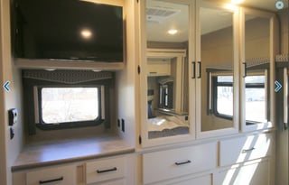 2020 Thor Ace 33.1 - La Dolce Vita