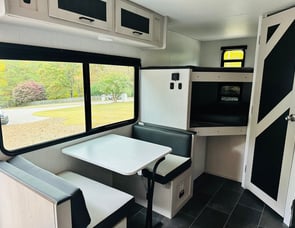 Heartland Mallard Tailwind T180BH