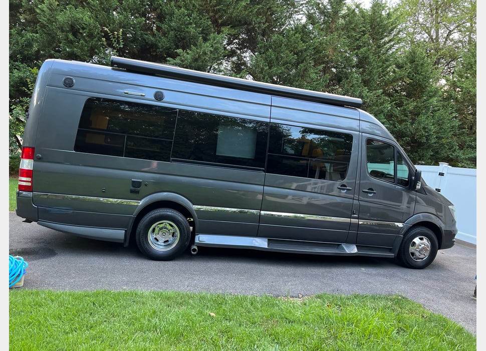 Class B Camping Van rentals in Alexandria