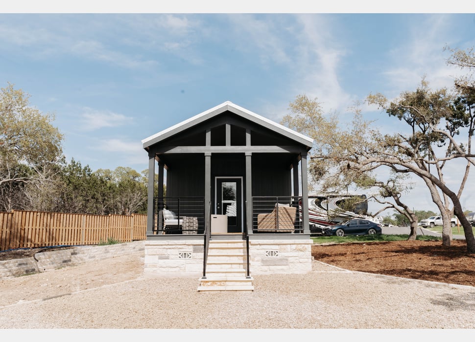 Park Model rentals in La Vernia