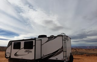Kaedoe-Stationary RV on the Navajo Nation