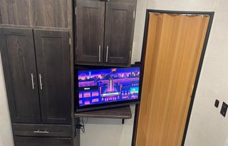 Sam & JP’s Kid approved camper rental !