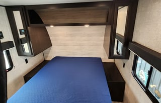 Fully Stocked 2023 Jayco Jay Flight 264BHW Trailer