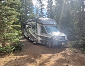 Forest River RV Sunseeker MBS 2400W