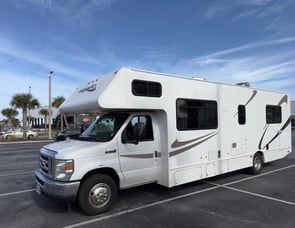 Thor Majestic Ford E-450