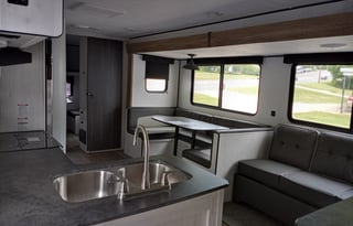 '21 Trailrunner 30RBK Family Friendly Vacay Unit