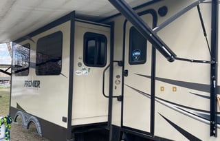 Enfield Premier Bunk Tow Behind