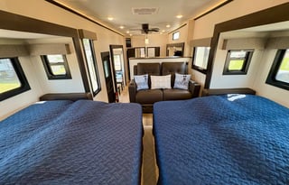 Haven - 2025 Forest River Sabre 37FLH