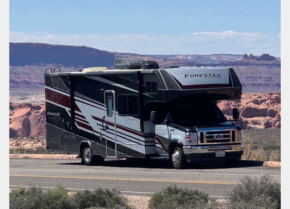 Class C Motor Home rentals in Cloquet
