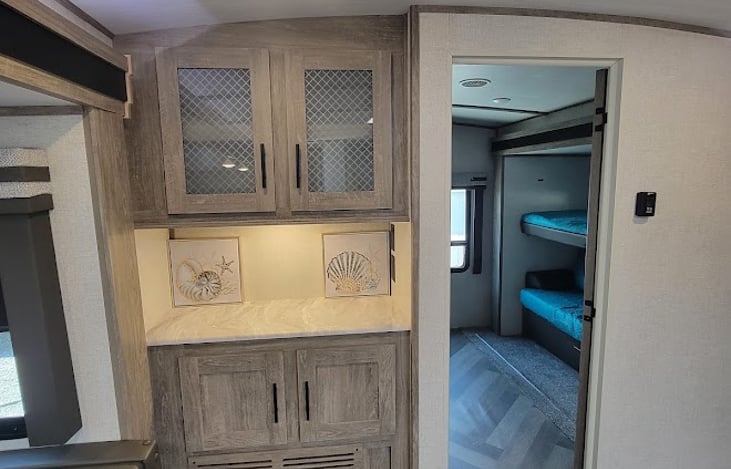 Buffet and Bunkhouse Entry