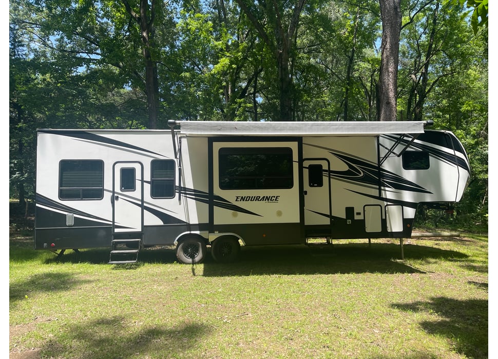 Fifth Wheel rentals in Pearl