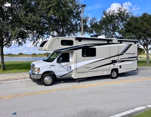 Coachmen RV Leprechaun Premier 260DS Ford 450