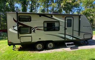 "Minnie" 2015 Keystone Passport Express Super Lite