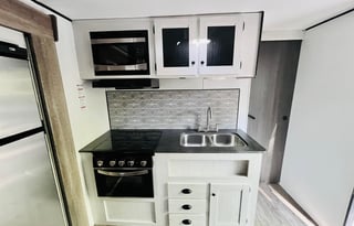 Cozy Bunkhouse | Sleeps 8 | Family+Pet Friendly