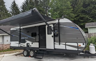 Redwoods Traveler 2019 Dutchmen Bunkhouse