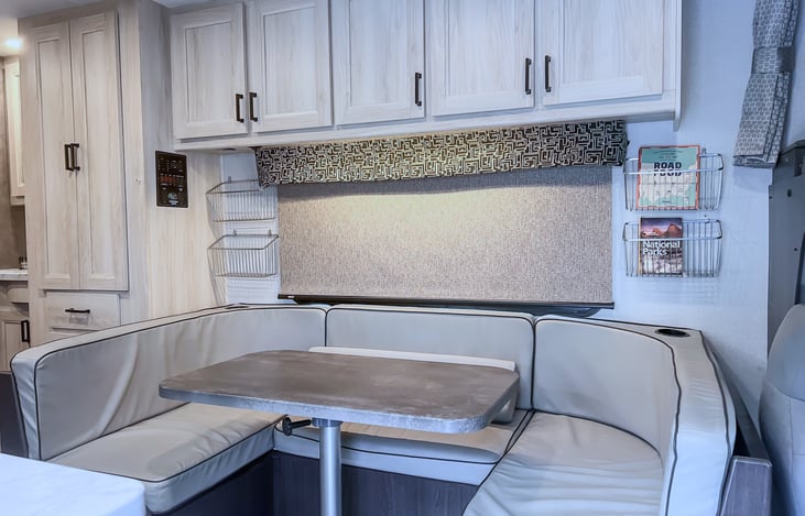 U shaped dinette converts to a double bed