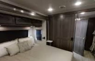 Benny & The Pet's Awesome Family RV! (with bunks!)