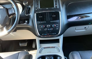 Versatile, & Easy to Drive Campervan. 20+MPG