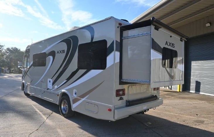 master bedroom slide-out for plenty of space and privacy
