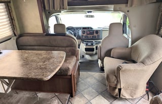 2014 Thor Motor Coach Freedom Elite 28ft