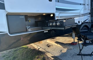 2022 Jayco North Point 382FLRB
